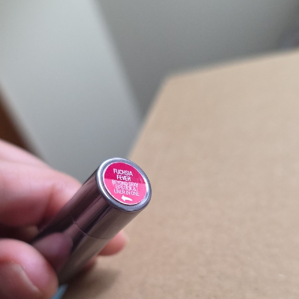 🌴 Benefit Double The Lip in Fuschia Fever Beyond Sexy Lipstick & Liner In 1 New - Picture 3 of 5
